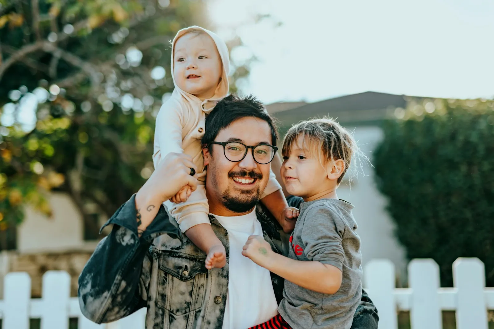 Expat family relocating in the UAE
